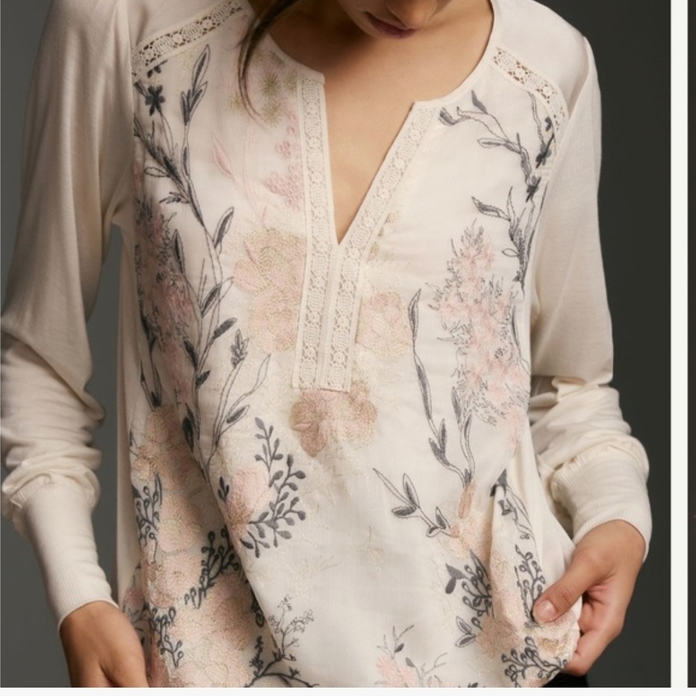 NWT Anthropologie TINY Floral Lace Trim Embroidered Blouse in Cream,Baby Pink XS